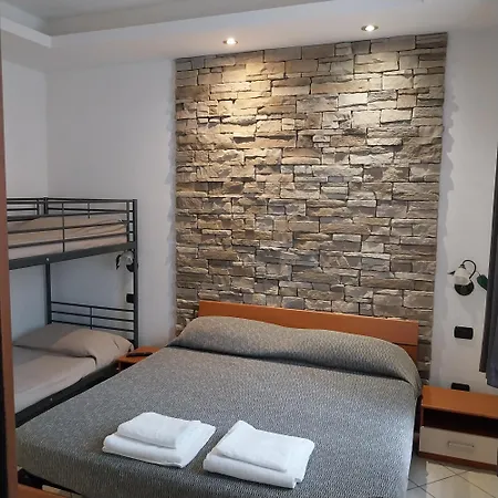 住宿加早餐酒店 Linate 佩斯基耶拉博罗梅奥